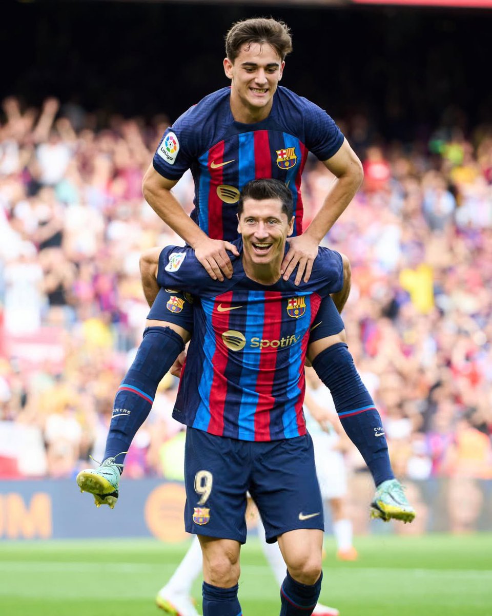 FCB World tweet media