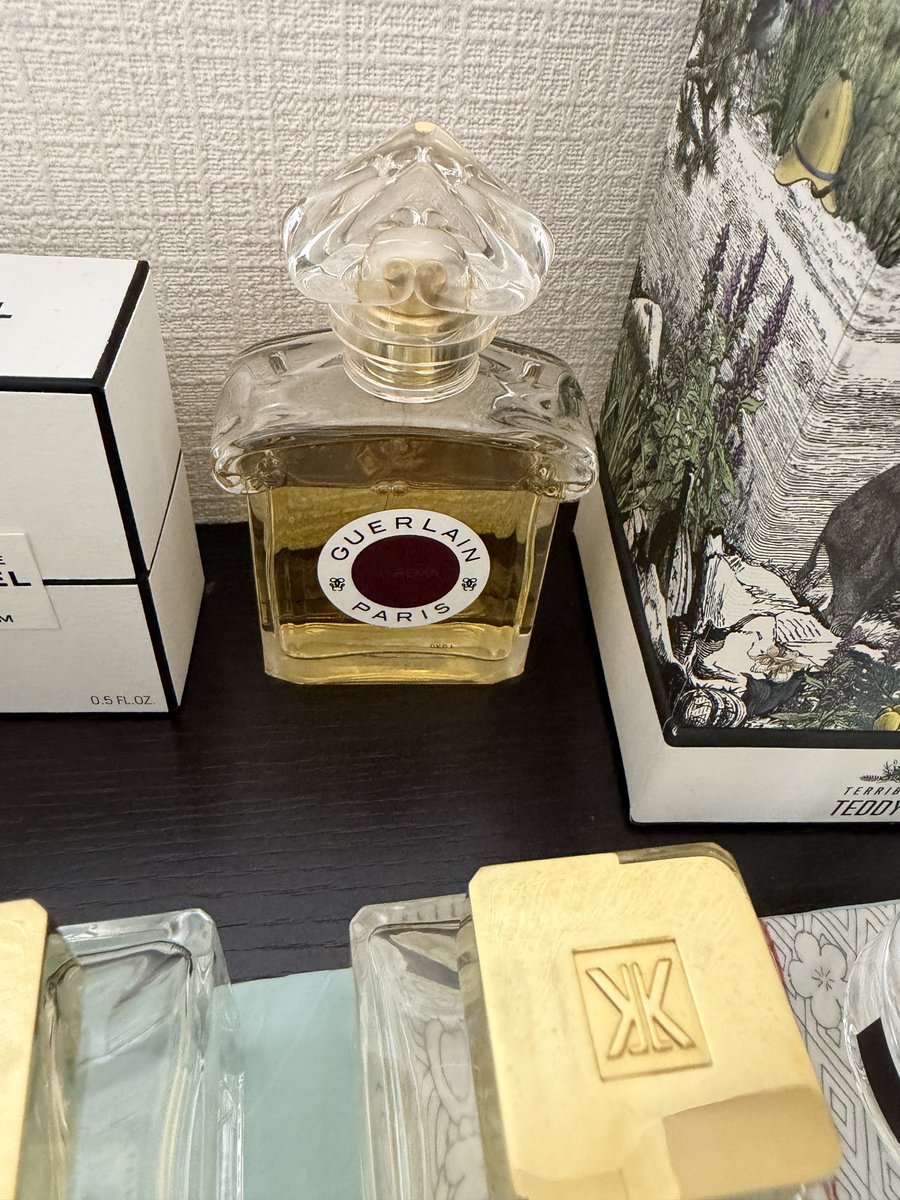 夏の気配を感じて香水を入れ替えました。 最近お迎えしてないから