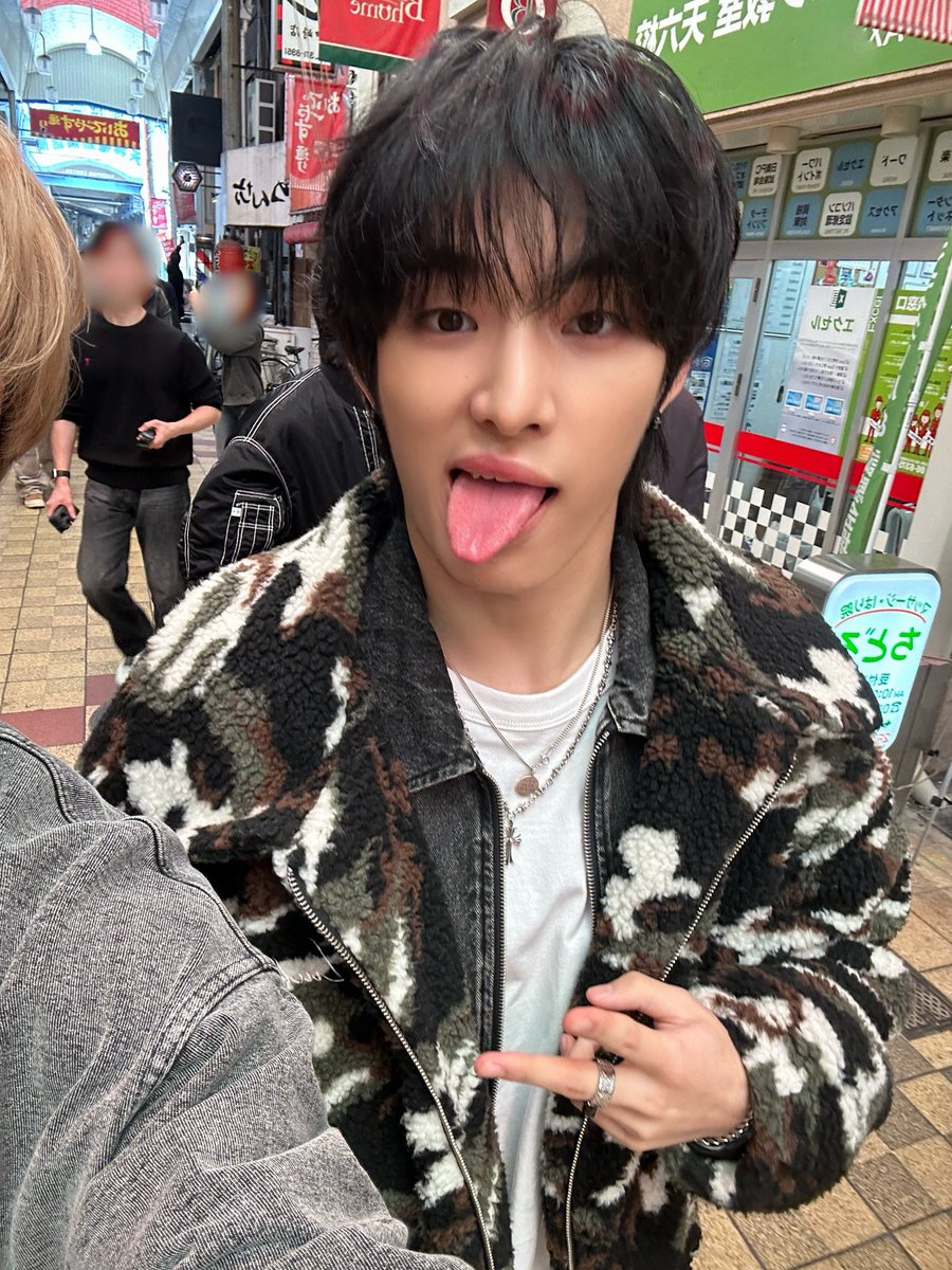 찬예 tweet media