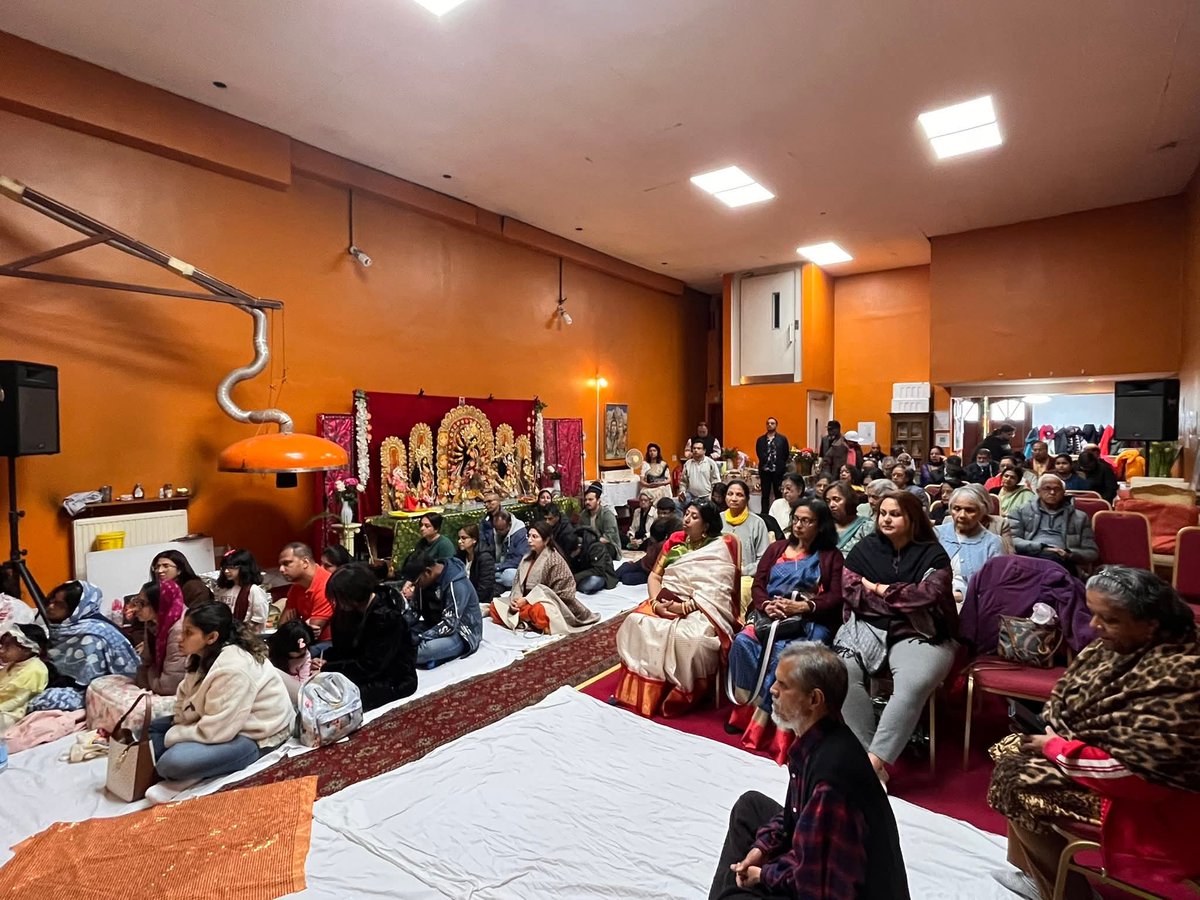 Sri Sri Pranav Math & Bharat Sevashram Sangha tweet media