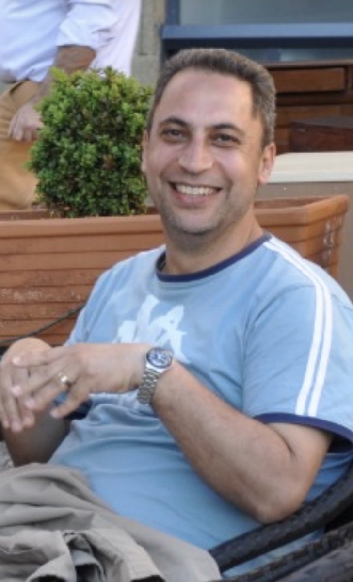 MohammedKBK's tweet photo. بلغني اليوم خبر وفاة الصديق العزيز، التربوي الجليل الأستاذ حاتم الموجي الذي انتقل إلى جوار ربه منذ أيام، وقد زاملت الفقيد سنوات عديدة في مدرسة الملك عبدالعزيز بروما ويمكنني القول إنه متفرد بدماثة خلقه وسمته ووقاره وابتسامته الهادئة المريحة وروحه العذبة وعلمه الجم وعلاقته الحسنة مع زملائه وتلامذته، رحمه الله وغفر له وأعلى منزلته في جنات النعيم، إنا لله وإنا إليه راجعون.