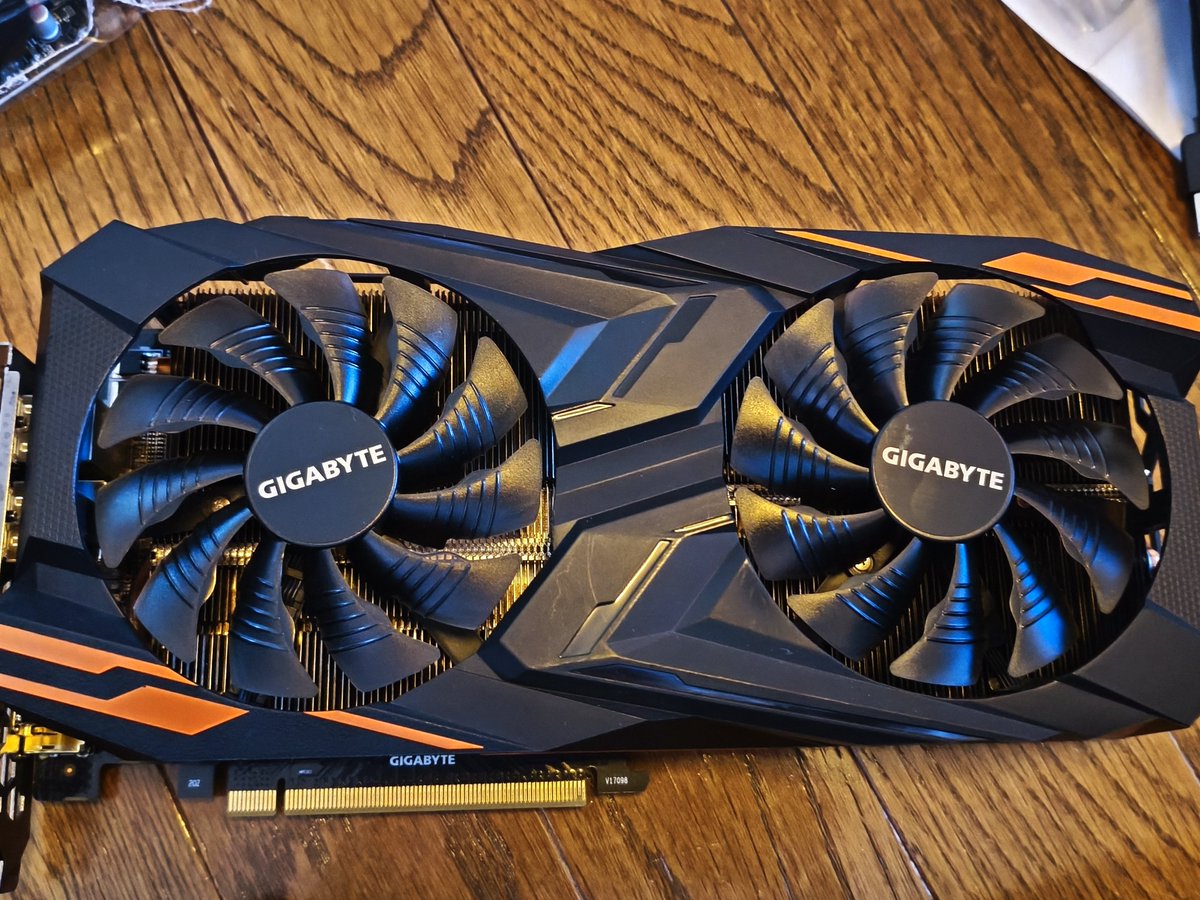 GoZidaji's tweet photo. VEGA56 5500円 https://t.co/1Jpd5EQb4d