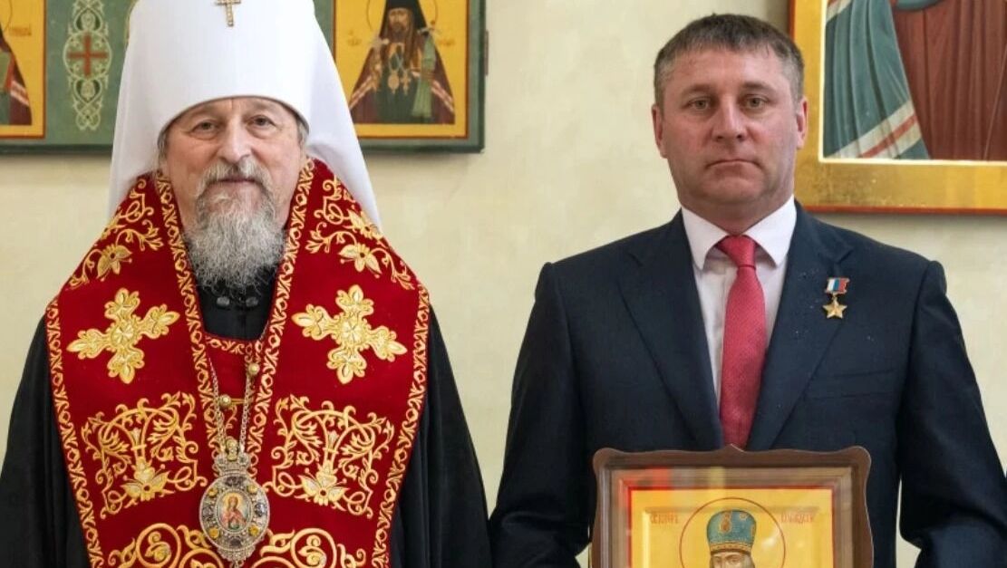 iabelru's tweet photo. «Станьте щитом для Белогорья»: митрополит Иоанн благословил нового губернатора 
https://t.co/c2iQbIKXOS https://t.co/oYA8oVQkcp