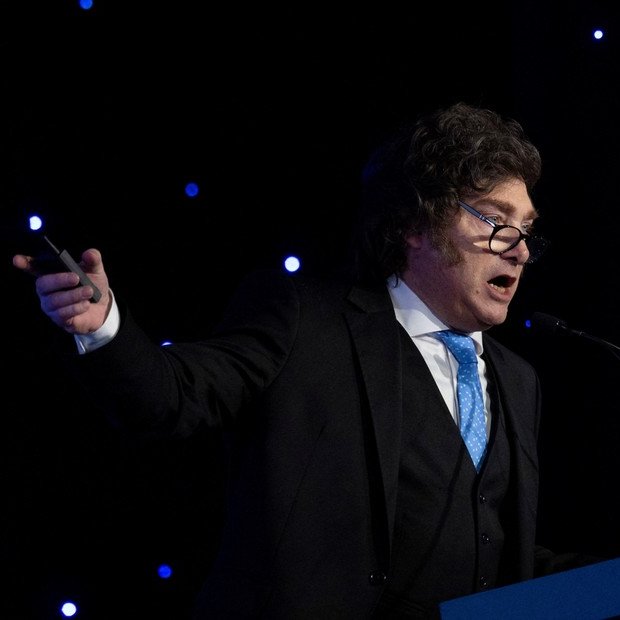 Clarín tweet media