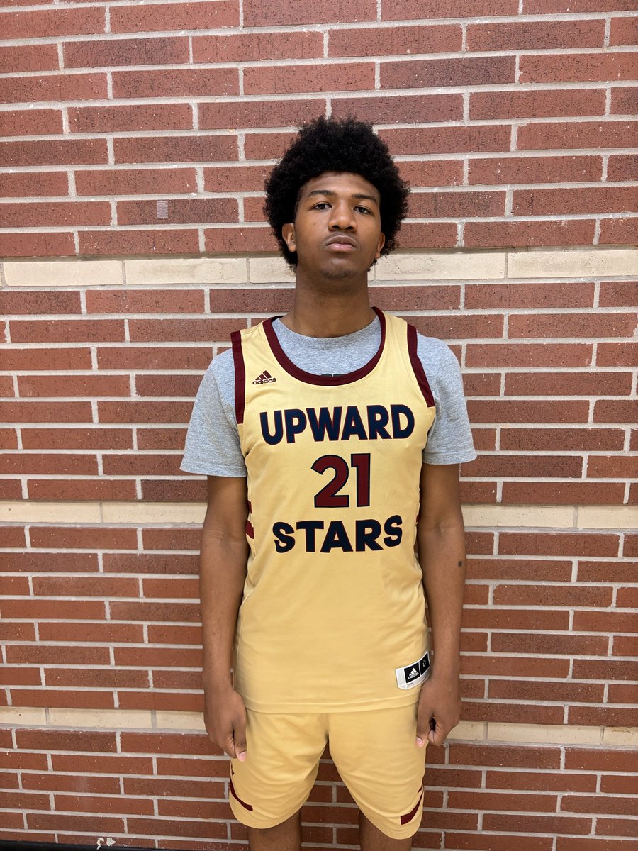UpwardStarsCola's tweet photo. 17s pick a big win to start the day! 

@FordStratton08 16p 
Carson Johnson 16p 
@kens1ey_ 15p 
@br4ydenmack3 8p 

Next game 2:00pm 

@Phenom_Hoops @PhenomExposure @PrepHoopsSC @AndrewBaxleySC @Swanny1973 @SavageHoopsSC https://t.co/rijuysvd1a