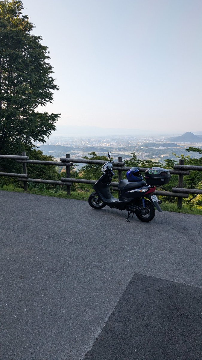 Reon_0328's tweet photo. 気晴らしに栗東の金勝の周りを走って自然の中で風に当たりながら爽快っす！！😁👍 https://t.co/B91bJDo88J