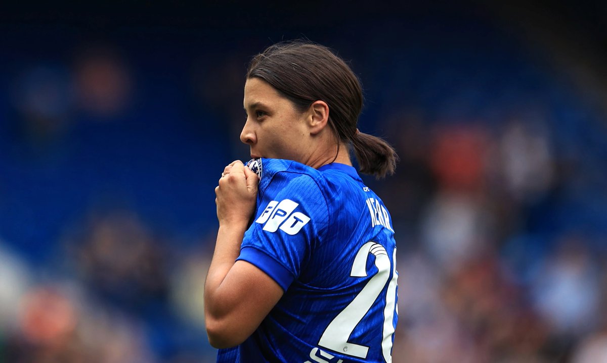 fpt_software's tweet photo. Congrats to @ChelseaFCW wrapping up an incredible season with a 1-0 victory at Stamford Bridge! ⚽💙
This also marks the Club's joint all-time top scorer Sam Kerr’s final game for Chelsea FC. Thank you, Sam, for your time at the Club! https://t.co/iHqcJdbGrq
