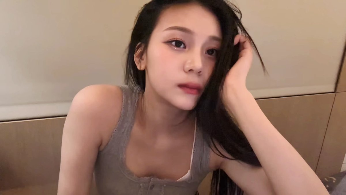 뚕 tweet media