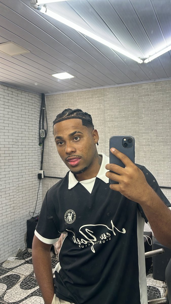 renato tweet media