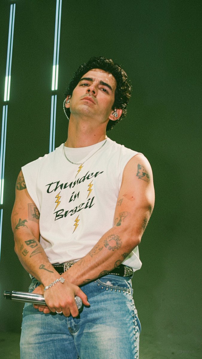 joe jonas archive tweet media