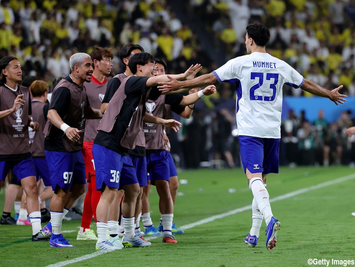 gekisaka's tweet photo. ACL2優勝弾のヒュメット「ガンバファミリーの一員で光栄」、G大阪は10個目の主要タイトル…大会MVPはジェバリに

https://t.co/PyX8Im6E56

#ACL #AFCチャンピオンズリーグ #ACLTwo #ゲキサカ https://t.co/VujUXPEE4v