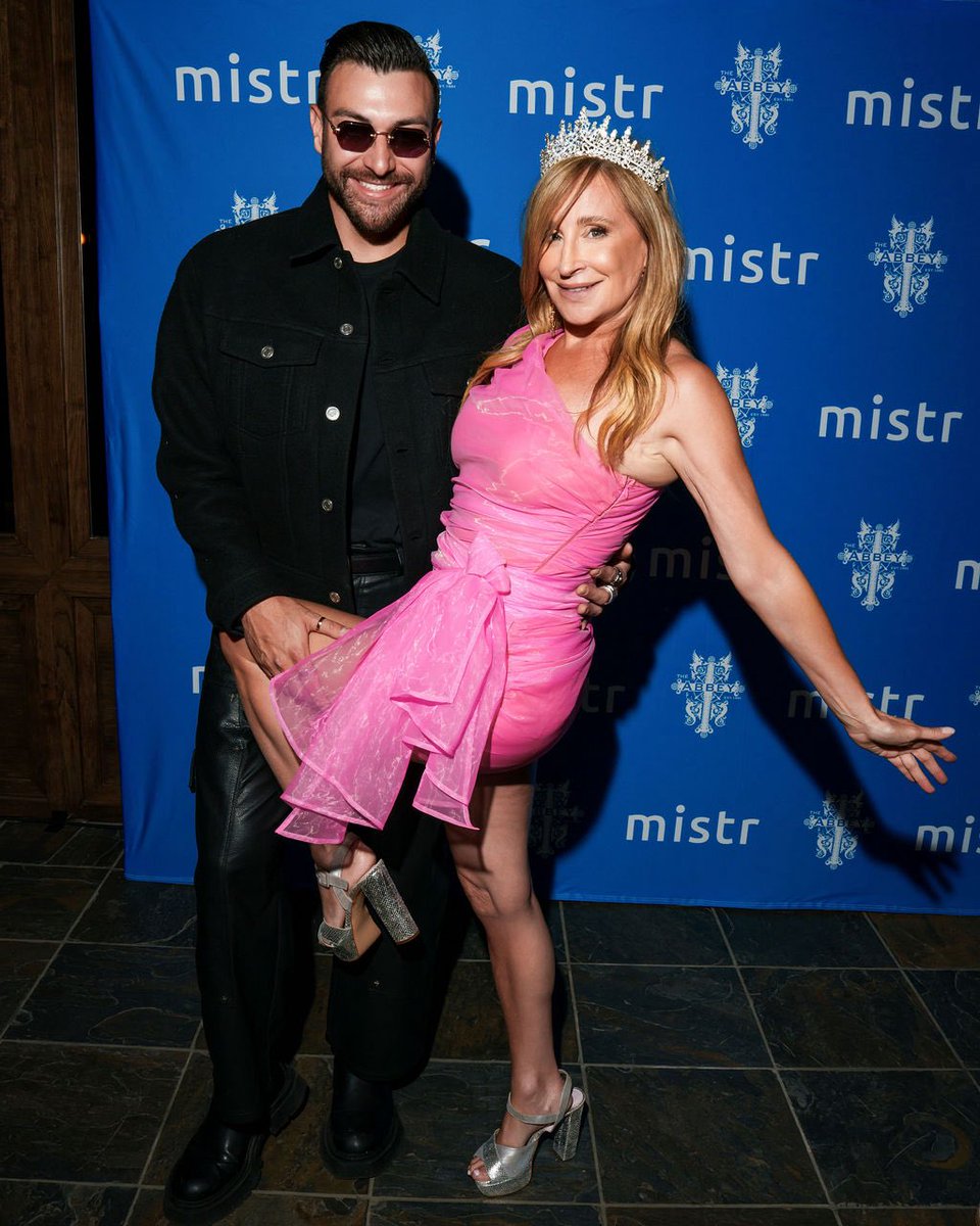 SonjatMorgan's tweet photo. We always have a greattttt time
@Mistr @TheAbbeyWeHo
#TheAbbey #Mistr #Pride #FunTimes https://t.co/qoaSq10b0y