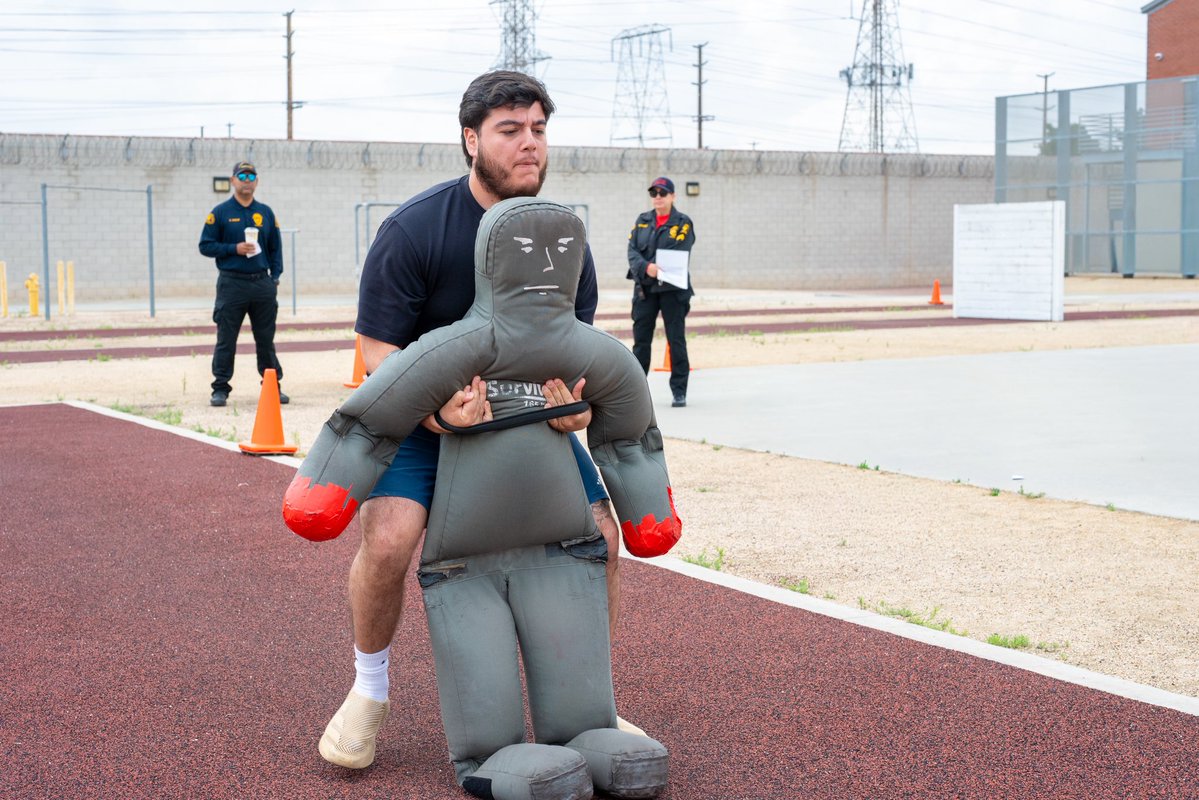 SBCprobation's tweet photo. Attendees had the opportunity to connect with recruiters, learn more about the CORE Academy, and participate in physical agility exercises at our #SBCProbation Corrections Officer Applicant Workshops. 

Apply today at https://t.co/tLsVtmVKVj.

#JoinTheTeam #JoinProbation https://t.co/5Zg2vii5Tv
