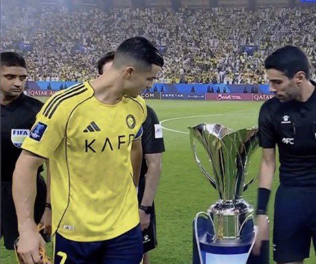 FH_MHY's tweet photo. 🚨 رحلة المشجع النصراوي هذا الموسم:

– في أغسطس، خسر السوبر :
بطولة غير مهمة، التركيز على الدوري وكاس الملك وآسيا 2

– في أكتوبر، خسر كاس الملك :
بطولة أقل أهمية من غيرها وماهي أولوية، التركيز على الدوري وآسيا 2

- في مايو، خسر آسيا 2 :
بطولة غير مهمة، الدوري هو الأهم.

💀💀💀 https://t.co/vEPvTVPjYU