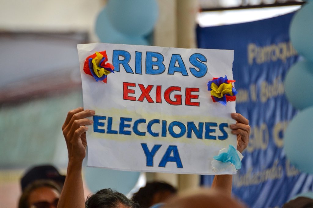 VenteAragua's tweet photo. En un encuentro cargado de fuerza y convicción, los victorianos alzaron su voz para exigir con firmeza #EleccionesYA y un futuro democrático para todos. https://t.co/UBej8qk8pb