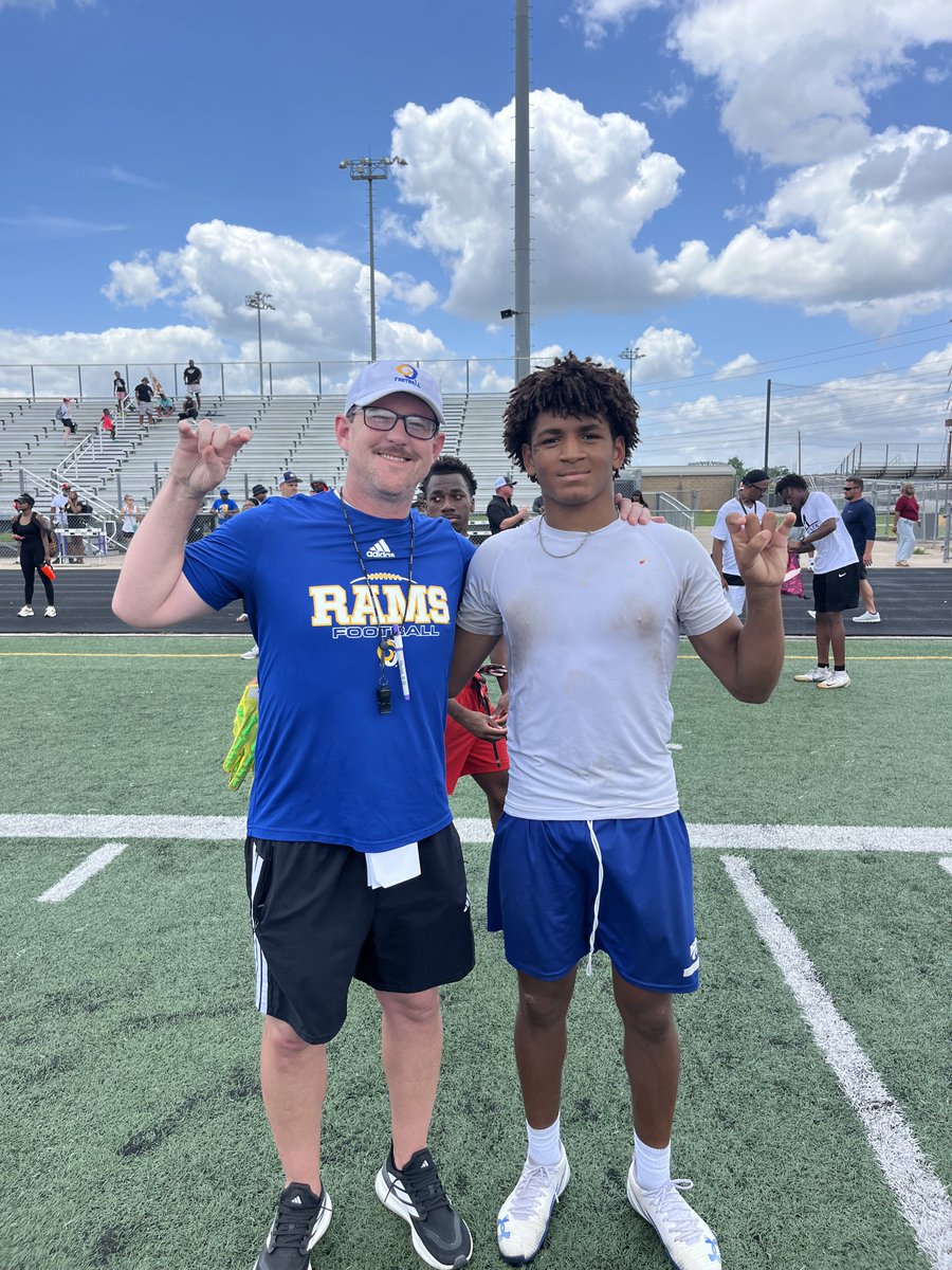 tavenao4's tweet photo. Had a great time this morning at the @AngeloStateFB camp. Thank you @RobMessinger for the great coaching. Go Rams!
@CoachBurton1 @CoachDMcKinney @Bryan_Hornsby @CyCreekFootball @CyCreekAthletic @CyCreekBooster @TeldrickM @TheLabCypE https://t.co/lxERKxrRi1