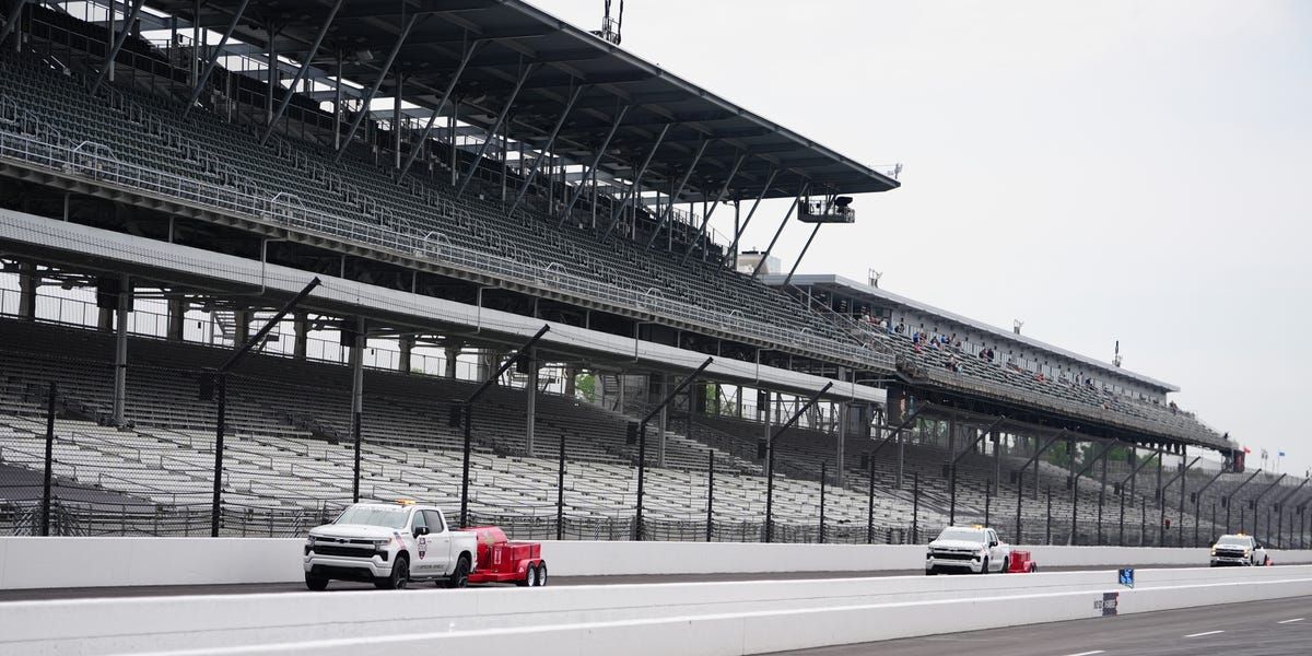 Road & Track tweet media