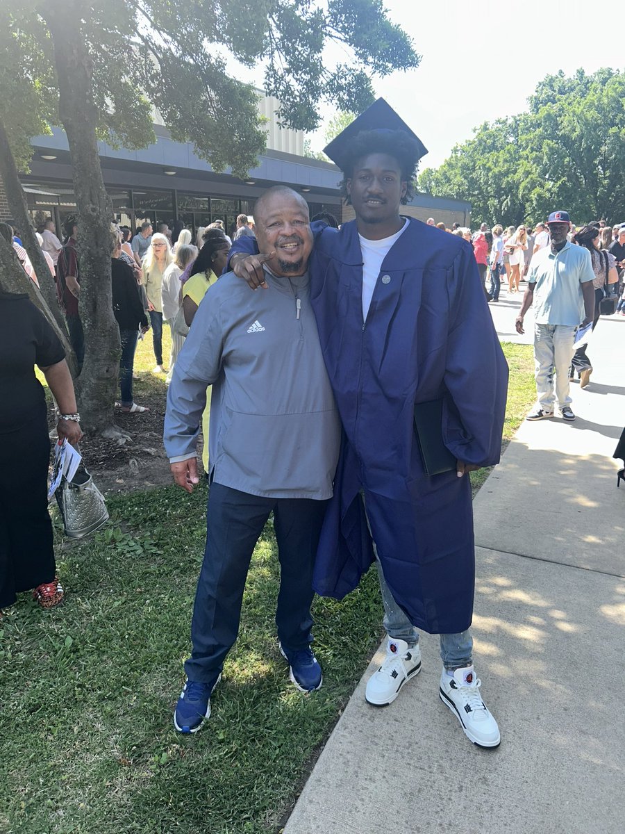 KennethFord tweet media