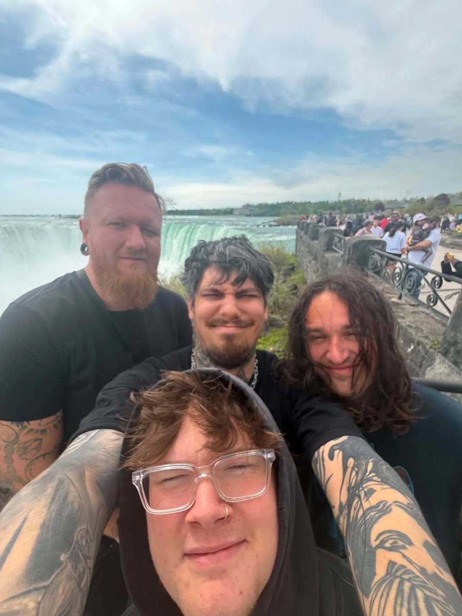 DistantNL's tweet photo. On our way to the next show with @inflames, we passed the stunning Niagara Falls! What’s your rating for this pic? 🫡 Tonight, we’re hitting Buffalo, NY! 🇺🇸🦬 #TourLife https://t.co/Jijjslk7GZ