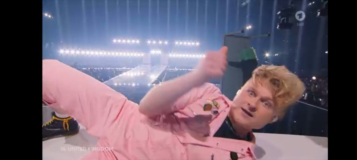 _BlueMars's tweet photo. EINS
ZWEI
DRY !!!!!!
#eurovision https://t.co/a1GqXV2Twt
