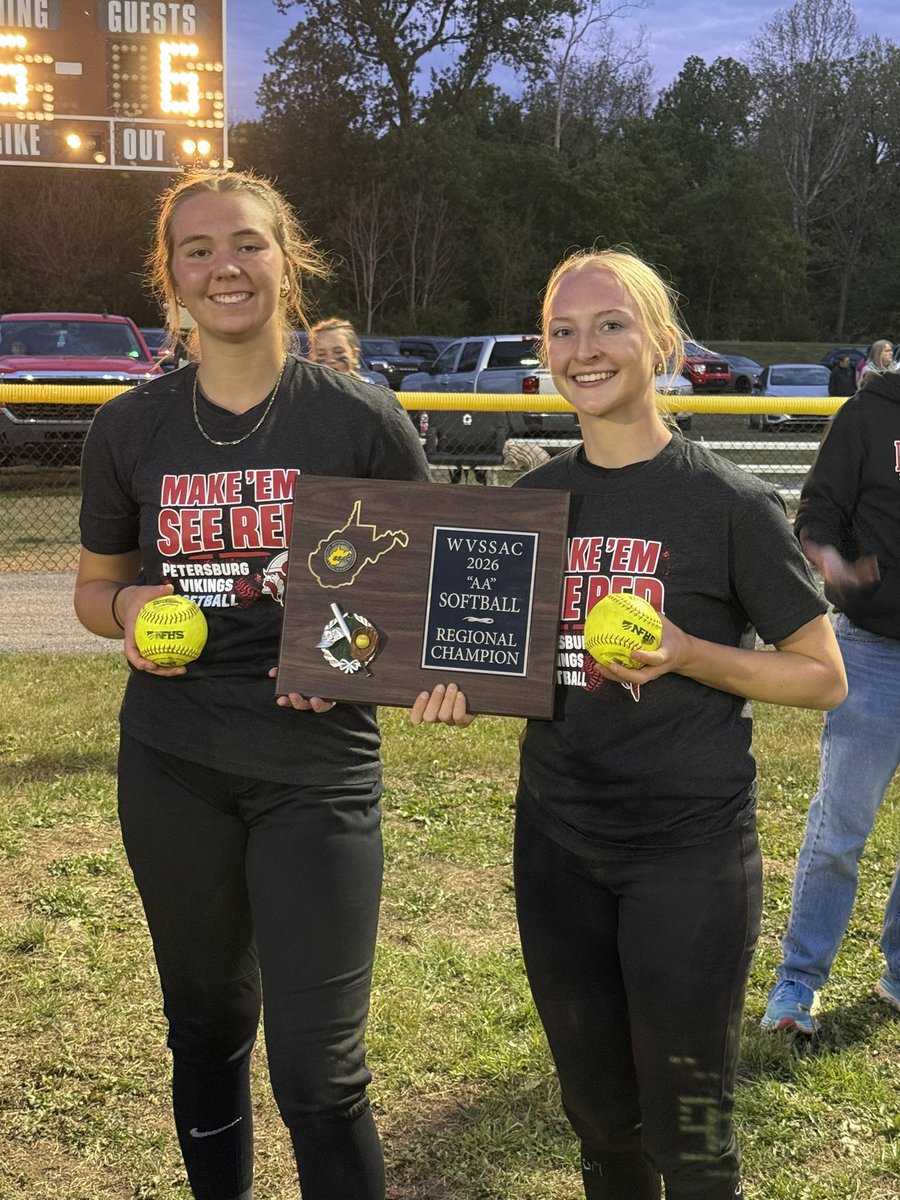 EChew22's tweet photo. Heading back to the state tournament 4th year in a row. Had a great last home game and hit 💣 #6 for the year. Also had a 💣squad sister @ella_markwell28 . @PSCSoftballWV @PSCCatamounts @arychwal @Softball_Home @SoftballDown @mmidnight1000 @DfwSho @SBRRetweets @TakeCharge_SB https://t.co/a0Csz7l7um