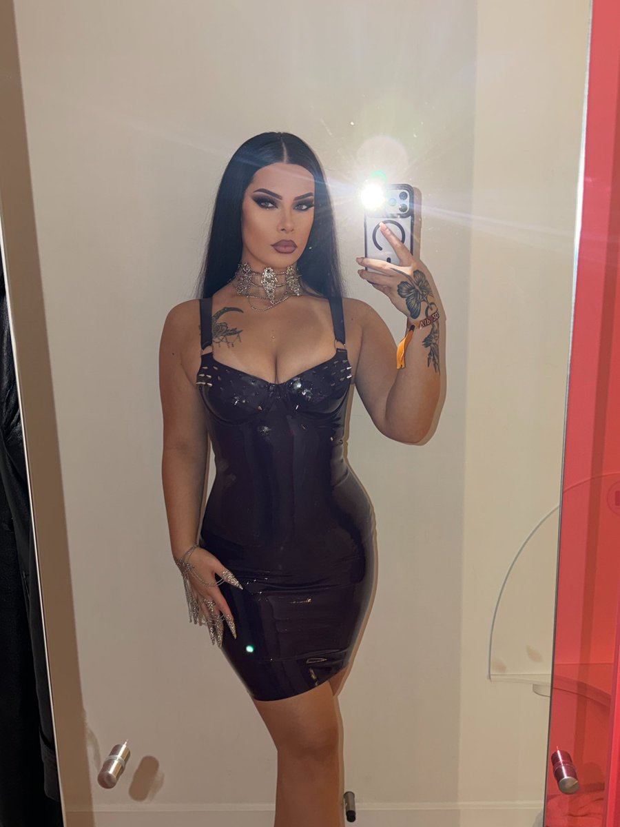 Miss Nerezza tweet media