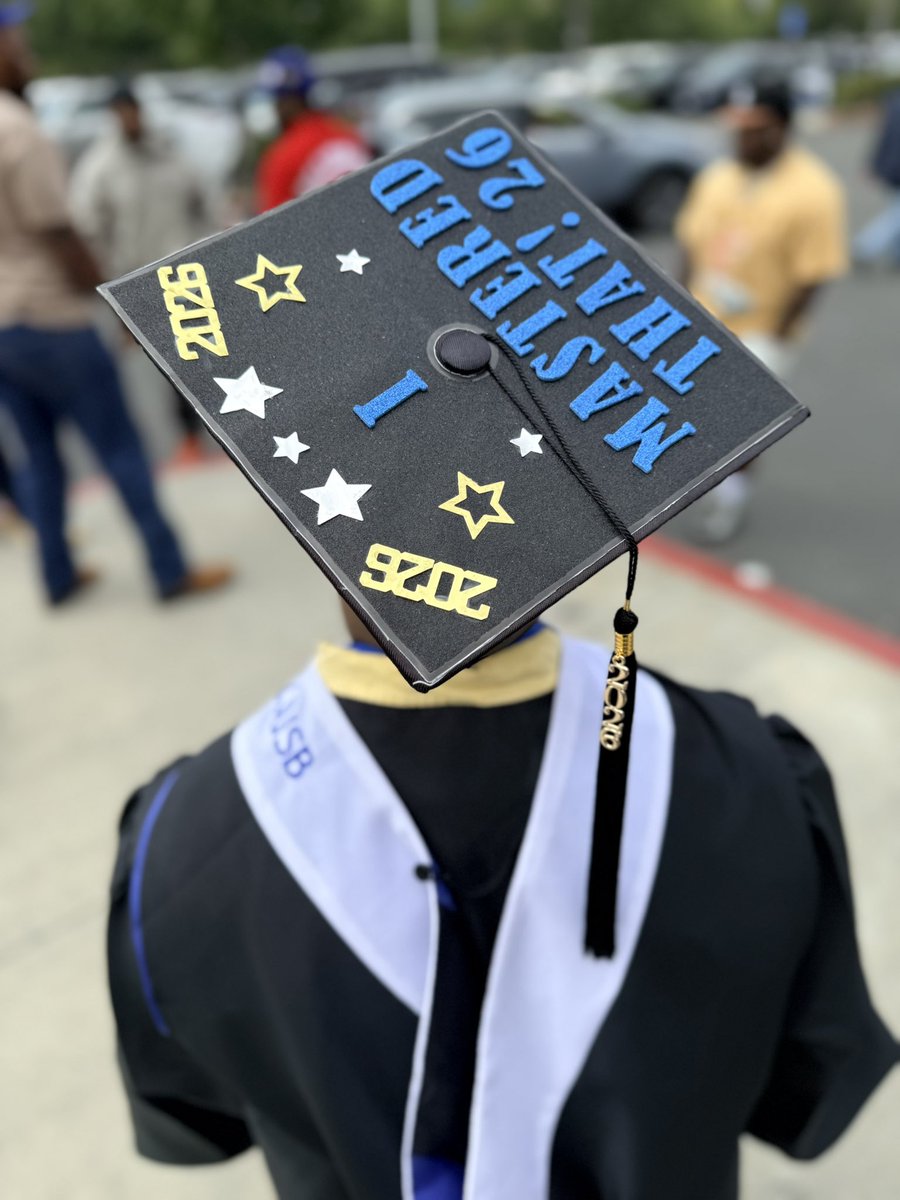 CoachGeneJ's tweet photo. Masters Degree Acquired!! 🏅🎖️📈 https://t.co/gkkcOyJ2Sf