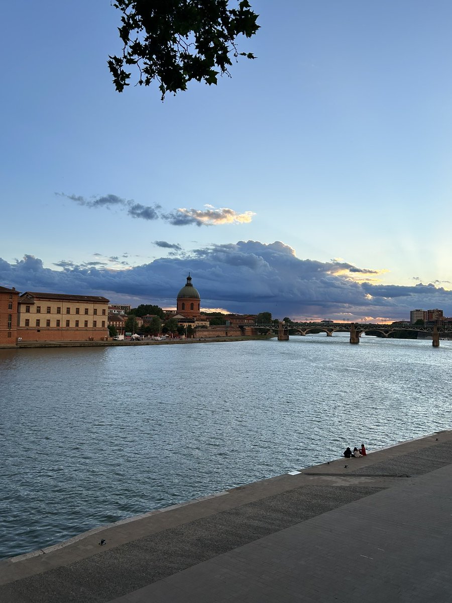 cathay_chen's tweet photo. 🇫🇷 Bonjour Toulouse! https://t.co/BJJiVHkJRu