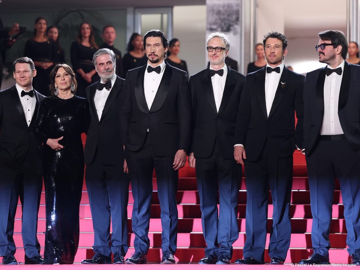 adamdrivercentl's tweet photo. NEW pics from the Paper Tiger premiere, Cannes - festival de Cannes https://t.co/JvZAuWYSSF