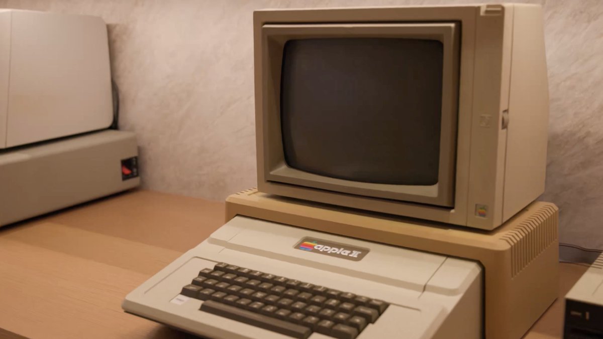 The Icon Ii Computer “An extraordinary computer for ordinary people” The Apple II ...