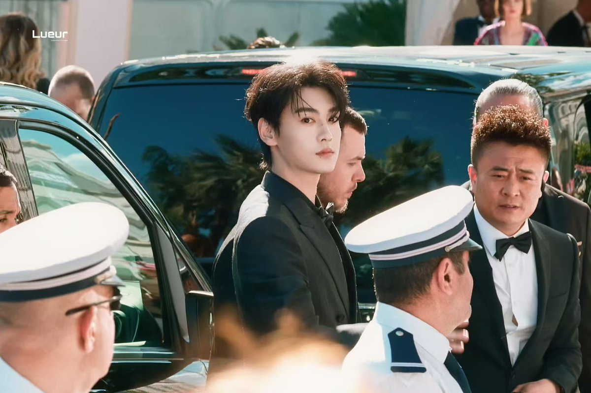 TXNyeah's tweet photo. 大步向前走吧

TIAN XUNING CANNES DEBUT
#XuningxLOrealParisCannes https://t.co/oLpq0GMeU8