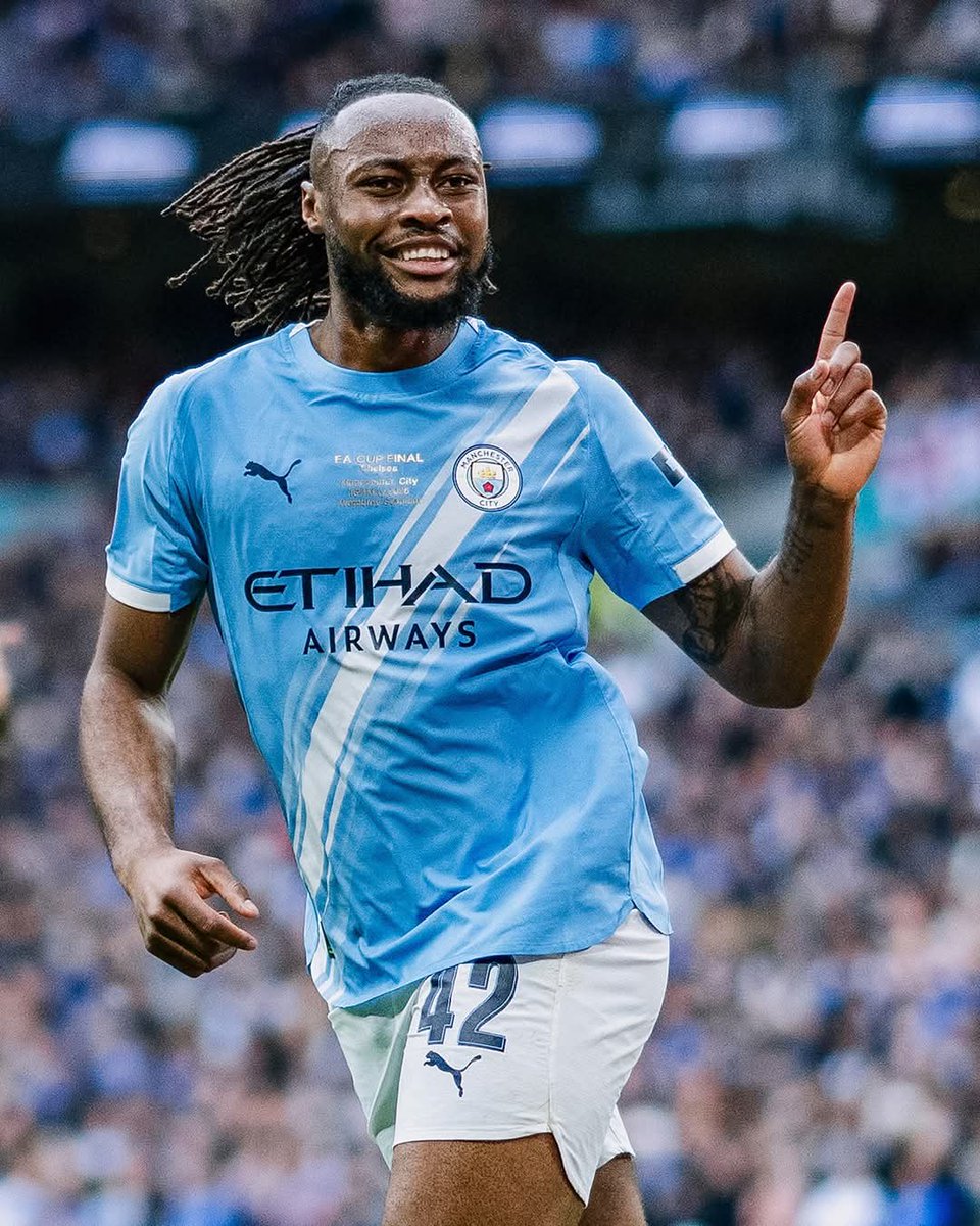 Luckynj_'s tweet photo. UP MAN CITY ♥️♥️♥️
@ManCity
@antoinesemenyo 
#semenyo 
@chalseaINA https://t.co/raPuLR6ntK