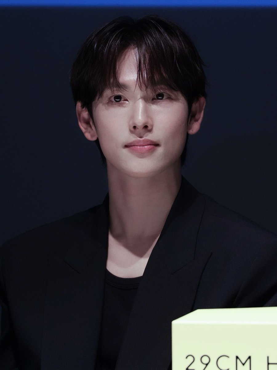 yuzadaeseok tweet media