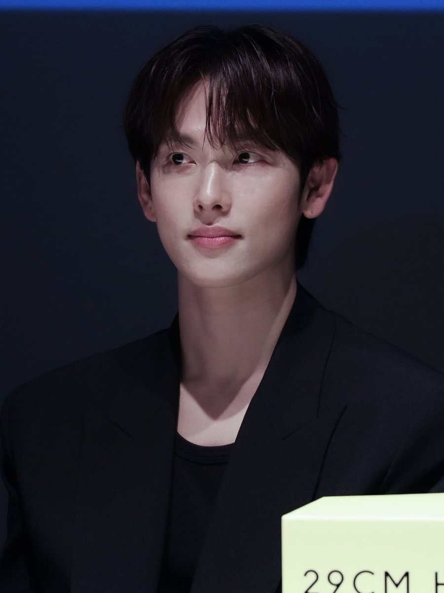 yuzadaeseok tweet media