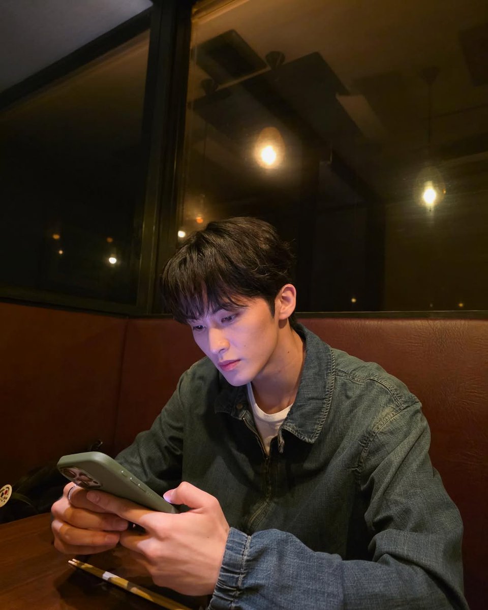 MARK LEE BASE tweet media