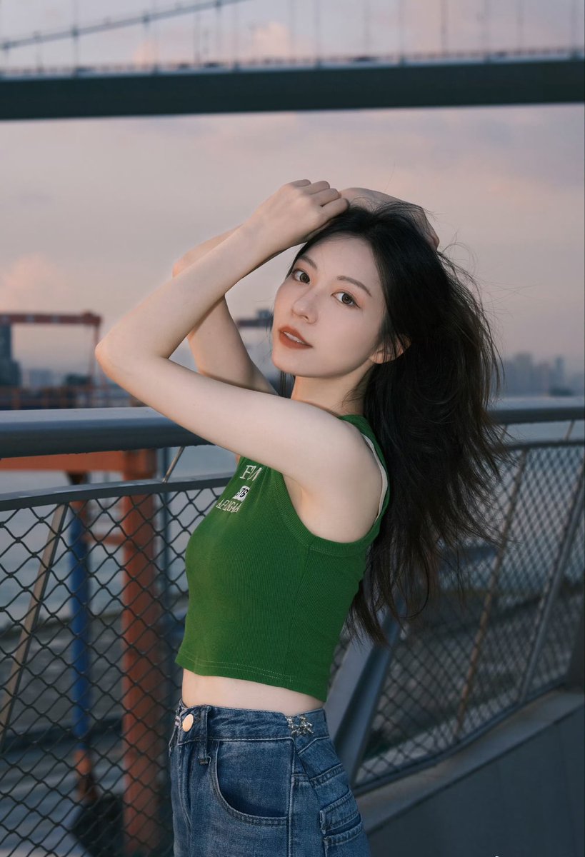 Winnie3q's tweet photo. 试试运动风 #wlw #女同性恋 #les https://t.co/VRWAUDFuNw