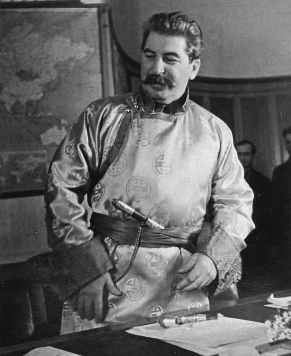 EchoesofEmpire_'s tweet photo. Joseph Stalin wearing a traditional Mongolian deel, 1936 https://t.co/5pYTeR2iCo
