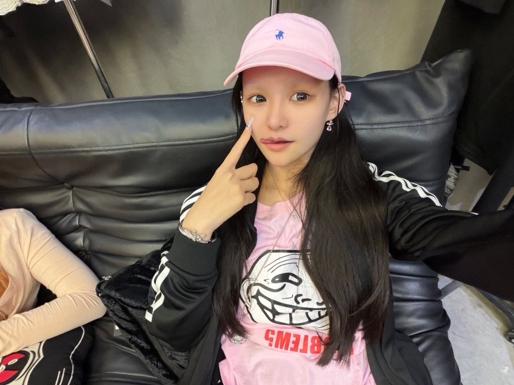 吟默在想什么 tweet media