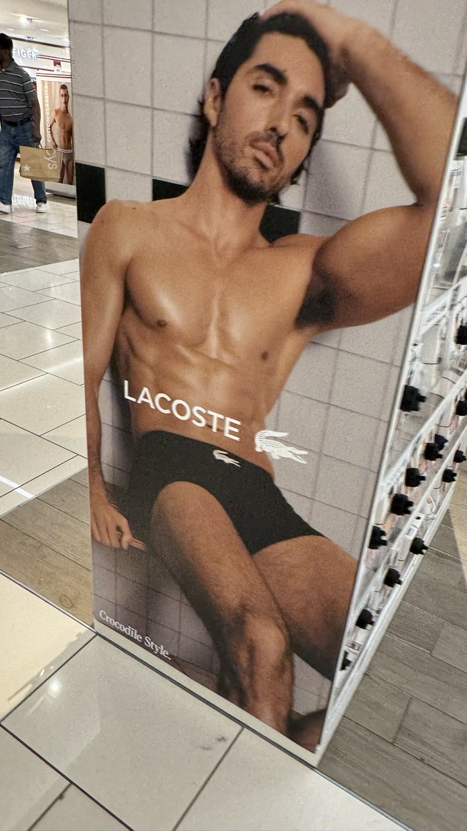 northstarhenry's tweet photo. OOOUUUUU hello mr tzp in nyc 🥰🥰🥰 https://t.co/XED2gOWAqL