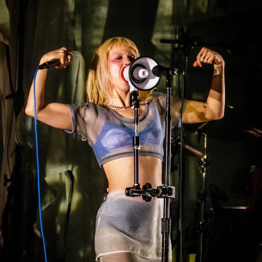 andrea from paramore🖤 tweet media