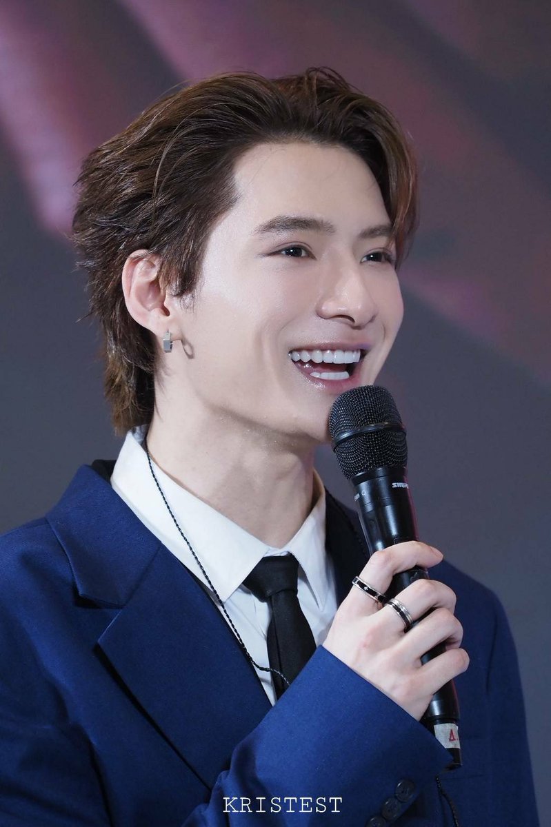 krist_est's tweet photo. ขอขอบคุณ @DestinyClinicTh และ @centralrama2 สำหรับงานในวันนี้นะคะ 

งานสนุกมาก ได้ฟังเพลงเพราะๆ พื้นที่กว้างขวางยืนให้กำลังใจโดยรอบได้สบาย มีไลฟ์ถ่ายทอดสดชัดๆให้แฟนคลับทางบ้านได้ร่วมชมไปพร้อมกันด้วย

หวังว่าโอกาสหน้าจะได้มาร่วมงานกับทางdestiny clinic และเซ็นทรัลพระราม2อีกนะคะ

ขอบคุณแฟนคลับที่มาให้กำลังใจหน้างาน รวมทั้งแฟนคลับทางบ้านที่พูดคุยผ่านแท็กและชมไลฟ์ในวันนี้ด้วยค่ะ

KRISTSINGTO ARE MY DESTINY

#DestinyclinicxKristSingto
#KristSingto
#คริสสิงโต #KristPerawat