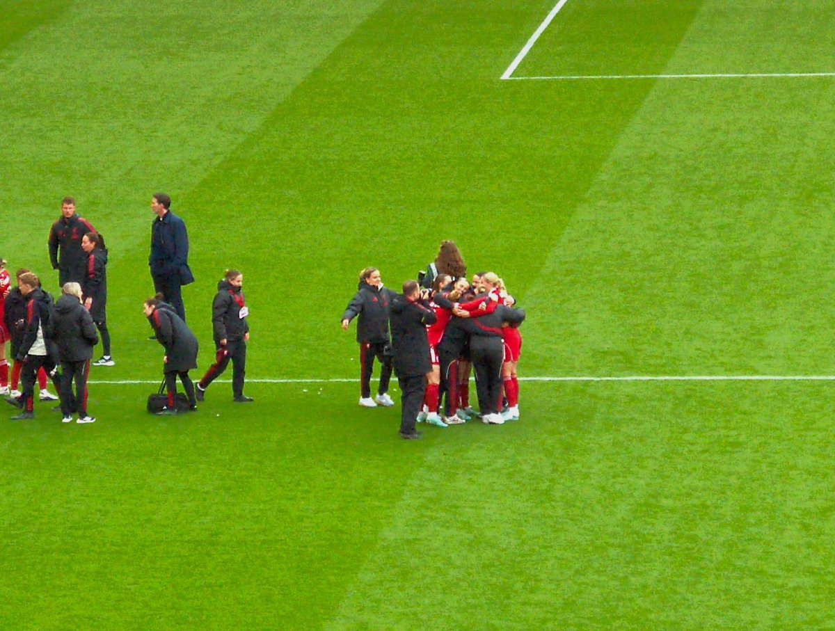 lfcwcentral's tweet photo. There’s only 1 Gemma Bonner. https://t.co/r74yFwT8Ar