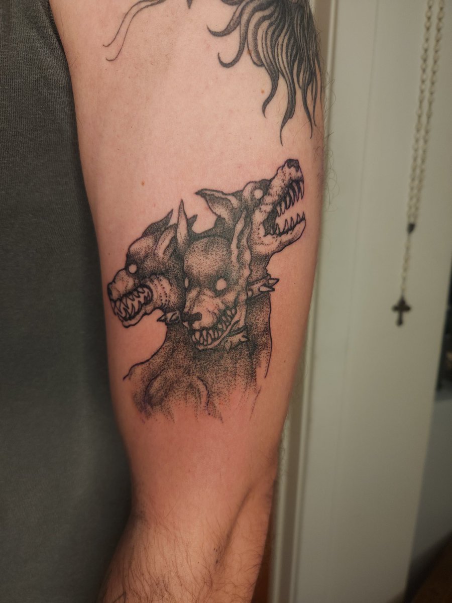 asa_ora's tweet photo. Portland! I'll be there doing some tattoos next month. Booking form can be found on my insta. Shares appreciated 🫶 https://t.co/vok63TgkAB