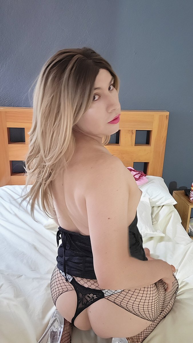 Diantrasvesti's tweet photo. Quiero unas fotos así frente al espejo pero montada en tí alguien 🥵 https://t.co/DEkITy4Ou6