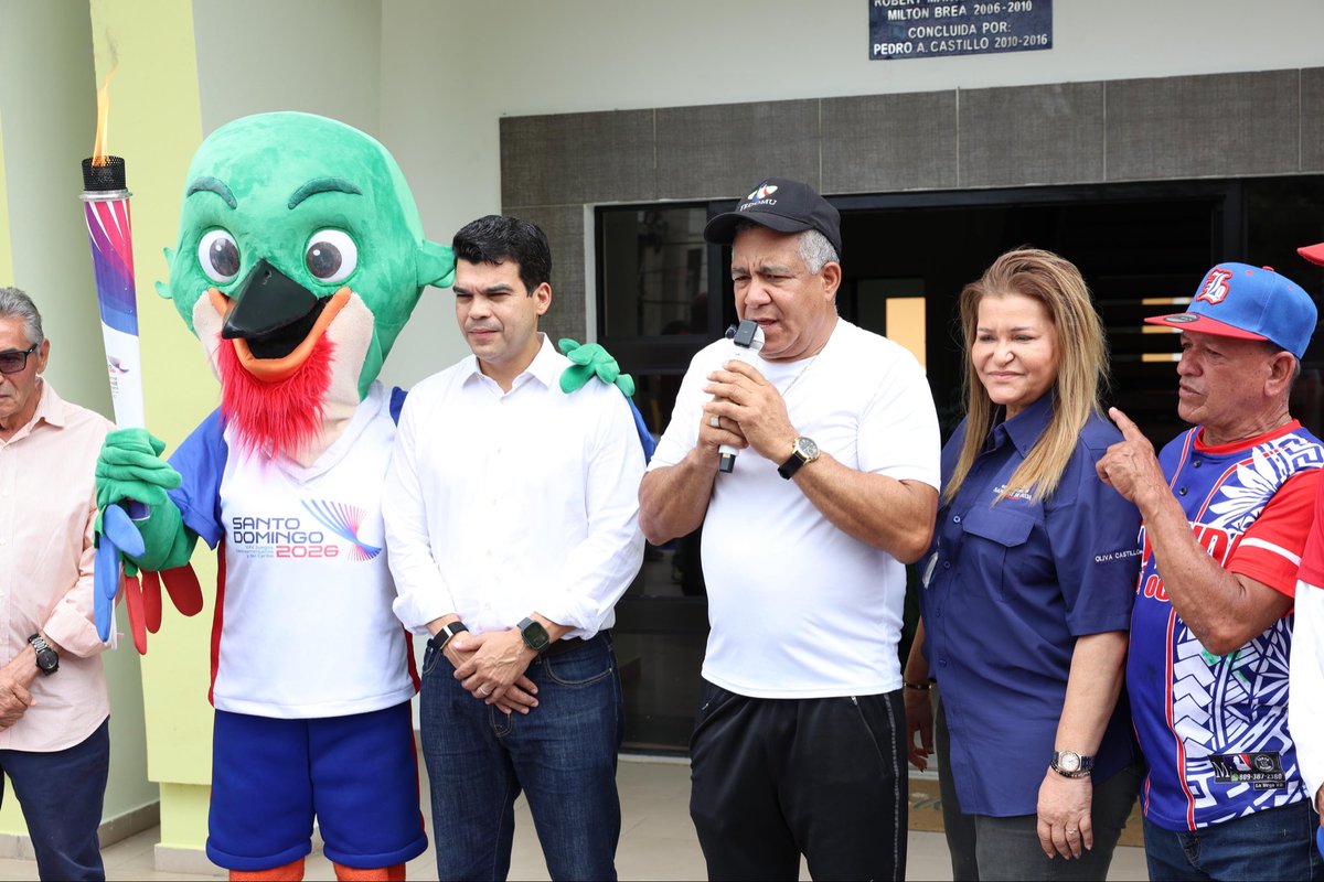 INAPA_RDGOB's tweet photo. Durante su visita a la provincia San José de Ocoa, nuestro director ejecutivo, @warnaudbisono, recibió la antorcha de los XXV Juegos Centroamericanos y del Caribe Santo Domingo 2026. 

#SomosINAPA https://t.co/y4Yn1t8D4b