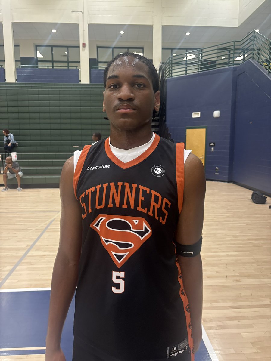 OntheRadarHoops's tweet photo. 2029 Trevor Henry is a dawg in transition and on defense. He only needs one step inside the three point line and it’s showtime! He had a ton of potential. 

@GaStunners https://t.co/JASahcSmtJ