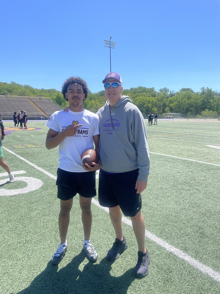 AnthonyNewman09's tweet photo. Big thanks to @CoachPajic for the camp opportunity and helping me with the fundamentals so I can hopefully succeed at the next level https://t.co/lkFZaLdHKS