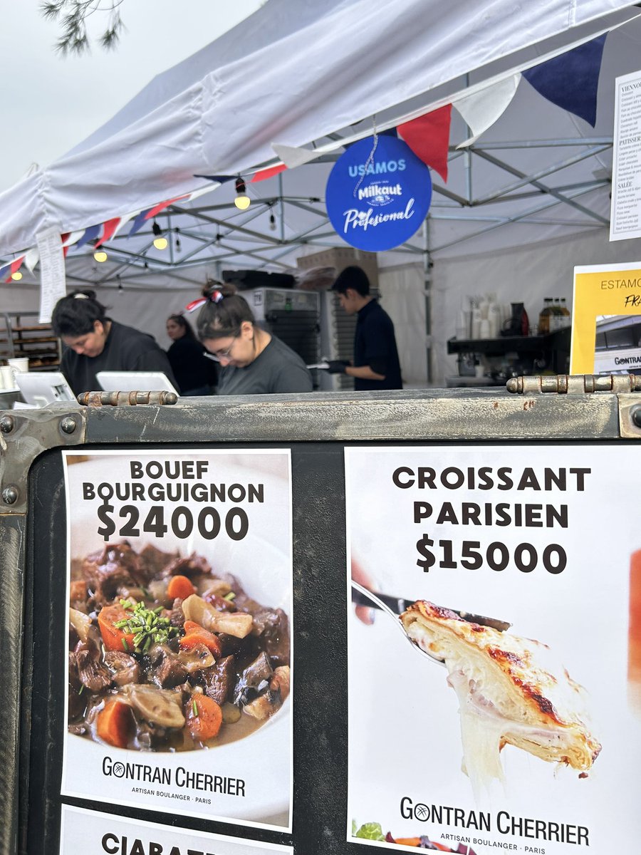 NadalDiplo's tweet photo. Este fin de semana en los bosques de Palermo vuelve la feria francesa de la asociación « Lucullus cocina francesa » para disfrutar lo mejor del encuentro gastronómico franco-argentino con ricos platos y productos de calidad. 

¡Bon appétit! 🥐🧀🥖🍽️🇦🇷🇫🇷 https://t.co/DJZBIlEwwJ