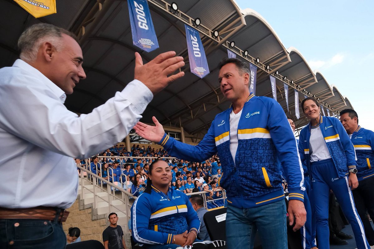 AlbertoEsquerG's tweet photo. Qué orgullo el gran trabajo que se hace en Jalisco por promover el deporte, potenciando las habilidades de las y los jóvenes en distintas disciplinas. 

Así marcha el medallero de la Olimpiada Nacional, con nuestro estado a la cabeza. 

!Vamos por la 25 🏆 🙌🏼! https://t.co/zfQTznmvRO