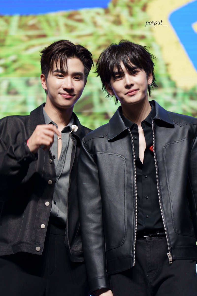พี่ปอ สวัสดีเพิร์ธแซนต้า 🍑🖤🤍 tweet media